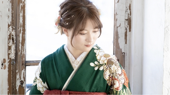 二十歳のお祝い（振袖）